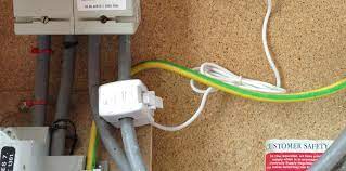 Correct Installation of the Clamp -Pay attention to At the Utility Meter  Via Henley Blocks Troubleshooting Guide 1