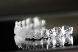 aparelho de correcao ortodontica invisalign odontologia ortodontico aparelho metalico