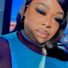 Lashanda Alexander's Instagram, Twitter & Facebook