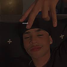 Why does the screen wake up for no reason with no traffic?