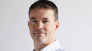 Malcolm Kane's Instagram, Twitter & Facebook