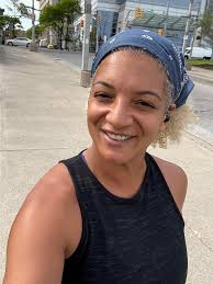 Hiiii, I'm Jill 46 from Windsor Ontario. Newly single and not looking to  find any romance here, just genuine connections, meet some women in my  community! I'm a runner and a swimmer,