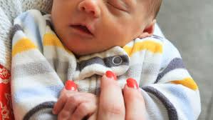 Social media helps Louisville moms connect