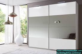Çoğunlukla giysilerimizi muhafaza etmek için kullandığımız gardıroplar, bununla birlikte oldukça geniş bir kullanım alanına hitap etmektedir. Ray Dolap Modelleri Ankara Ev Tadilati Ankara Dekorasyon Ankara Ev Dekorasyonu Ankara Mutfak Dolabi Mutfak Banyo Villa Ev Ofis Tadilati Ankara Dekorasyon