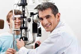 How To Choose The Right Specialist For Eye Care Lasik Eye Surgery Eye Surgery Lasik