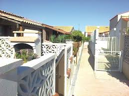 Location Le Barcares Vacances Lagrange Residence Le Hameau Catalan Iziva Com Location Vacances France Locations Vacances Vacances