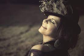This group is for big beautiful woman photography art only. Taking It To Heart How Small Self Talk Can Create Big Self Love Arab Woman Platform