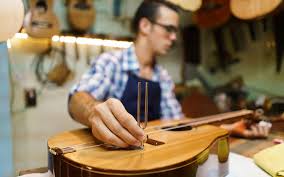 The biggest problem is where on your guitar the. 9 Reasons Your Guitar Won T Stay In Tune Musicians Institute Hollywood