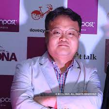 Han Mu Lee during an evening of music and magic, Udaan, organised by  Signpost India at a city hotel