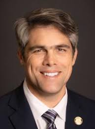 Retired Dodgen principal to run for school board