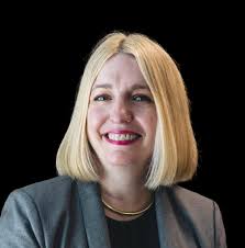 Lori Wade's Instagram, Twitter & Facebook