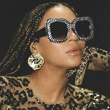Beyoncé giselle knowles was born in houston, texas, to celestine tina knowles (née beyonce), a hairdresser and salon owner, and mathew knowles, a xerox sales manager. Beyonce Bei Amazon Music