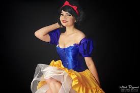 #cosplay #cosplay disney #disney #blanche neige #snow white #snow white cosplay. Seance Photo Studio Avec Gaby Cosplay Dans La Thematique Blanche Neige