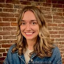 Amanda Sillman's Instagram, Twitter & Facebook