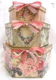 Epingle Par Nuttamon Srisamran Sur Favorite Places Spaces Boites Decorees Boite A Chapeau Boite Deco