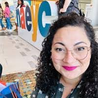 Maritere Munoz's Instagram, Twitter & Facebook