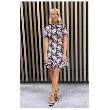Holly willoughby's style on this morning has inspired us to buy many of her clothes. Holly Willoughby S This Morning Outfit Sprinkles Of Style