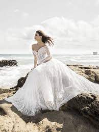Bonus matrimonio 2019 fino a 20 mila euro di detrazioni ! Nuova Collezione Abiti Da Sposa 2021 Savage Love Alessandro Angelozzi Couture Abiti Da Sposa Sposa Abiti Da Sposa Firmati