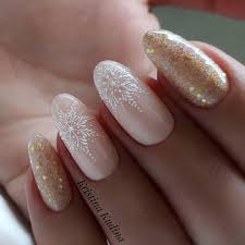 A cute design that is very easy to draw is snowman. Cute Winter Nail Design With Snowflakes With Fashion