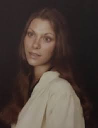 Serena Carlisle's Instagram, Twitter & Facebook