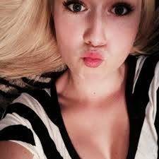 Serena Berger's Instagram, Twitter & Facebook