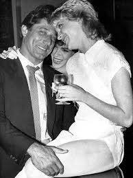 See full list on wealthypersons.com 45 Rare And Iconic Photos Of Broadway Joe Namath Being The Coolest Man Alive Joe Namath Iconic Photos Joes