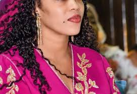 Sokhna Aida Diallo : Le rajeunissement en rose