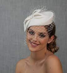 White Bridal Pillbox Hat White Wedding Hat With Face Veil In 2021 Wedding Hats Bridal Hat White Bridal