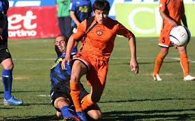 Alexis sánchez, futbola 2003'te, cobreloa'nın altyapısında başladı. Cobreloa Esta Expectante Respecto Al Futuro De Alexis Sanchez Futbol Internacional 24horas