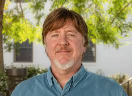 Aaron Criswell's Instagram, Twitter & Facebook