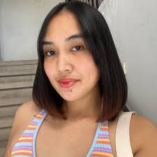 First question: Binalikan ka ba niya kasi na realize niyang mahal ka niya o  hindi lang nag work yung pinalit niya sayo?