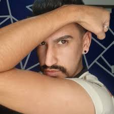 Roberto Calderón (@gottagetrobert) • Instagram photos and videos