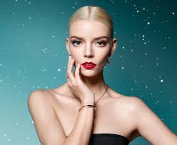 Tiffany & Co. Unveils Its 2024 Holiday Campaign, With Love, Since 1837,  Tapping into Its New York City Heritage, Featuring House Ambassador Anya  Taylor-Joy