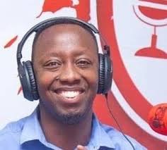 Weekend nziza nshuti zacu. Mu kanya ni #Urukumbuzi. Turiyumvira uturirimbo  twakanyujijeho muri bya bihe. Turakumbuzanya utuntu tunyuranye two hambere  ndetse dukube urukweto! Ntimucikwe Rusakara yahageze @umujeco1 @kigalitoday  @ktpressrwanda @Annemwiza