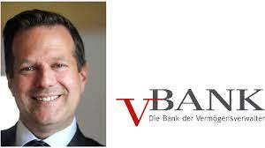 We provide a wide array of financial products and technical assistance, and we help countries share and apply innovative knowledge and. Bethmann Banker Marc Bohling Wechselt Zur V Bank