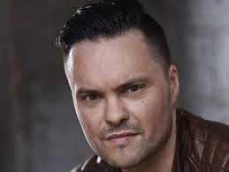 Oliver Mason's Instagram, Twitter & Facebook