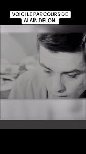 Au début des années 1960, Alain Delon devient une star internationale. Il  doit son succès aux réalisateurs René Clément, Luchino Visconti,  Michelangelo Antonioni et Henri Verneuil. #alaindelon #deces ...