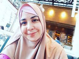 Pada 2018, risty diketahui menikah dengan seorang pengacara dan memiliki anak. Risty Tagor Ogah Bahas Soal Suami Ada Apa