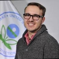 Tom Swenson's Instagram, Twitter & Facebook