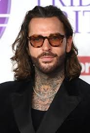 Secret way 'Lothario' Pete Wicks bags showbiz women with 3 'pulling  superpowers' amid Danielle Harold romance rumours