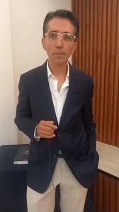 Doctor Abelardo Cantu Chapa Y El Estudiante Juan Carlos Zarazua