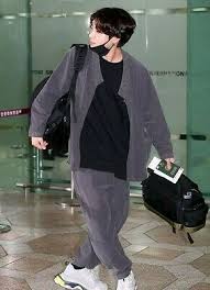 Jungkook wore buddhist monk's clothes designed by a daily hanbok brand, zijangsa at the airport. Bts Fashion Jungkook Style Hanbok Korean Traditional Clothes Woman Unisex Fashion Clothing Shoes Accesso Kpop Fashion Men Bts Inspired Outfits Hanbok