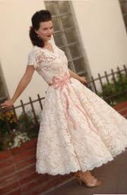 Josephine At Stephanie James Dot Com Jpg 268 411 Pixels Retro Wedding Dresses Vintage Style Wedding Dresses 1950s Style Wedding Dresses