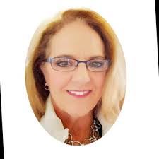 Dana Womack's Instagram, Twitter & Facebook