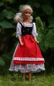 Schnittmuster for barbie and ken bademode : 11 Schnittmuster Fur Barbie Ken Und Shelly Pattern Ideen Barbie Schnittmuster Puppen Schnittmuster