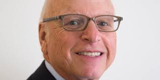 Douglas Elliman C.E.O. Retires