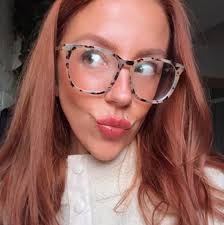 Facebook family and friends, I'm praying for all of you who are  experiencing pride, jealousy, trouble, stress, anger, sadness, and  confusion in your life to find peace with yourself, to bring you