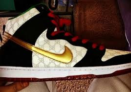 Black Sheep X Nike Sb Dunk High Gucci Sneakernews Com By today the brand has become a legend, producing men and women clothing, accessories, leather goods, and jewelry. black sheep x nike sb dunk high gucci