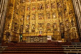 Die kathedrale ist das wahrzeichen von sevilla. Kathedrale Von Sevilla