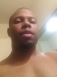 Robert Mitchell Boyd (@CremedelaCremed)